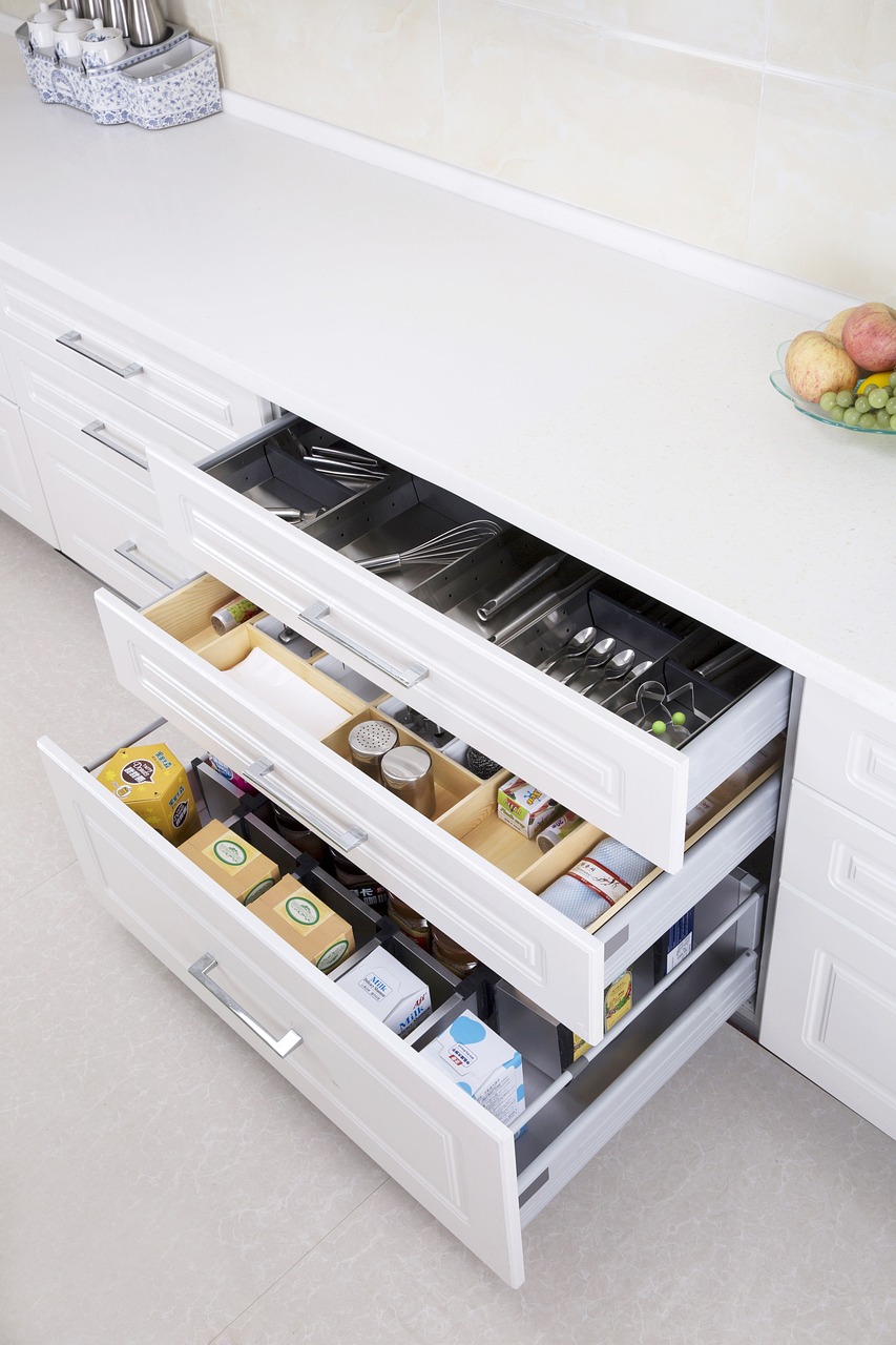 kitchen storage expert, too cool, kitchen supplies-2144916.jpg